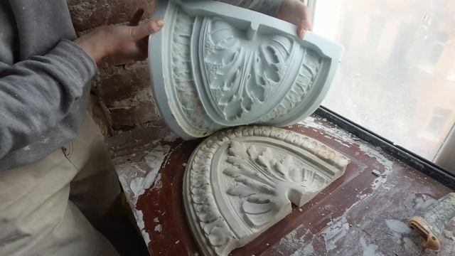 д76-79 Гипсовая розетка. Формовка, установка. смотреть онлайн