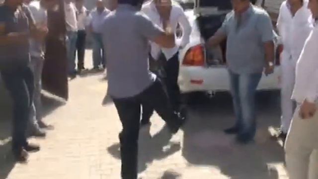 Gypsies dance.Цыгане пляшут.г.Пенза. смотреть онлайн