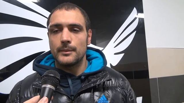 Marco Bortolami presenta l'Heineken Cup 2011-2012 смотреть онлайн