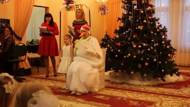 Стих про новогоднюю елку смотреть онлайн