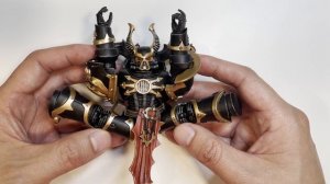 Comparison Between JoyToy vs McFarlane x Warhammer 40K Chaos Space Marine Action Figures