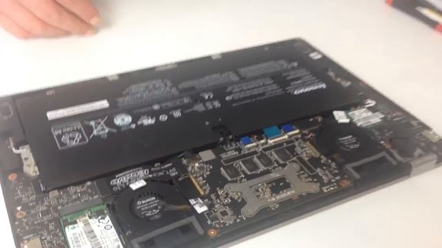 Flüssigkeitsschaden beim Laptop: am Beispiel des Lenovo Yoga 2 Ultrabook смотреть онлайн