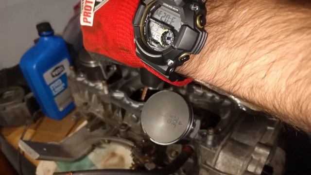 Install New Pistons & Cylinder Block Snowmobile смотреть онлайн