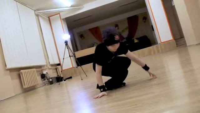B-Boy Гром. 7 лет. (Школа №112). Студия брейк-данса Sense of life смотреть онлайн
