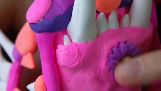 Поделки из Пластилина - Розовый Монстрик смотреть онлайн
