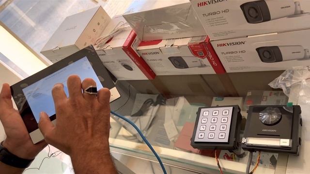 شرح برمجة جرس IP الفيديو الذكي HIKVISION DS-KD8003-IME1 / DS-KD-KP KEYPAD / DS-KH6320-WTE1 هيكفيجن смотреть онлайн