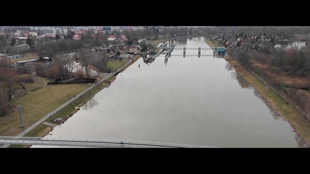 Čelákovické mosty Panasonic HC-VXF1 a Mavic Air смотреть онлайн