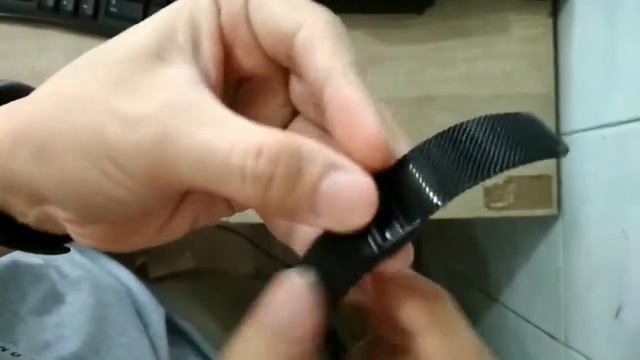 Видеообзор смарт часов SMART MIOBAND BLACK смотреть онлайн