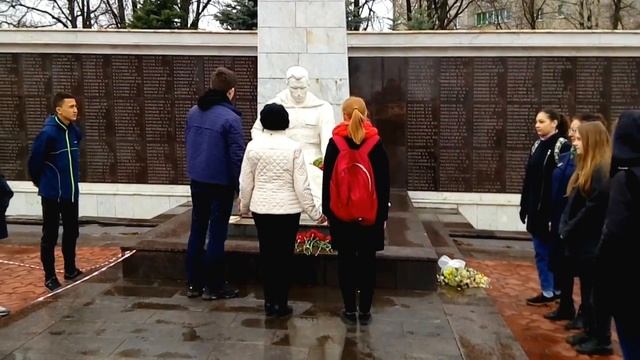 Общественная деятельность коллектива нашей школы. смотреть онлайн