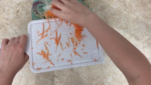 Очень полезный и вкусный салат. Рецепт салата из морской капусты! смотреть онлайн