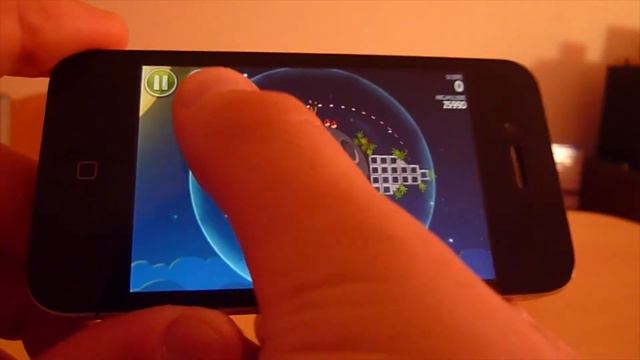 iPhone Review - Angry Birds Space смотреть онлайн