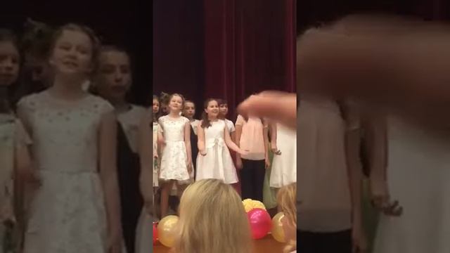 Выпускной у дочки 2019 год, финальная песня смотреть онлайн