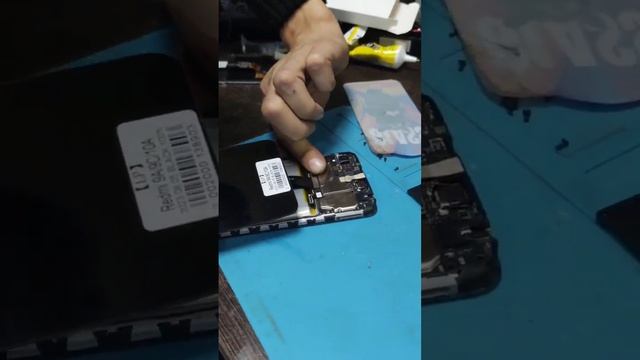 Замена дисплея на телефоне Xiaomi Redmi 9A смотреть онлайн
