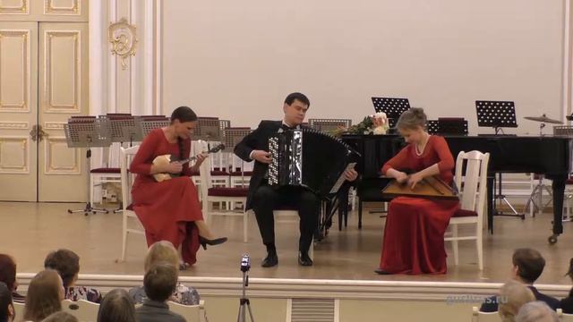 Гусли - В.Городовская - Фантазия на две русские народные песни.