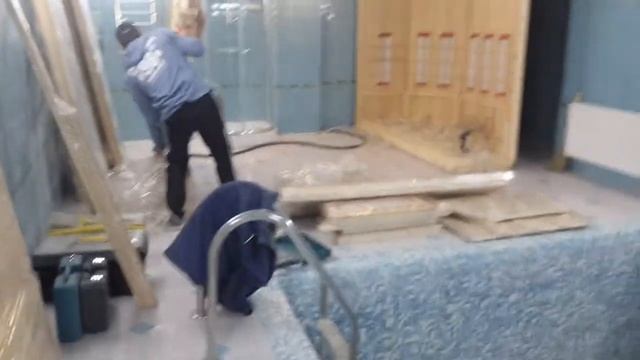 ИК-сауна ИНОЙ НОЙ. 13 - Подготовка к установке правой боковой стены. смотреть онлайн