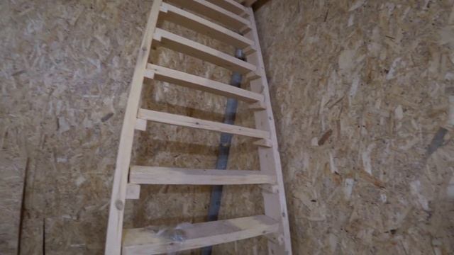 Лестница на второй этаж гаража, обрешётка пола смотреть онлайн
