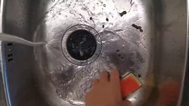 Диспоузер кушает арбузики смотреть онлайн