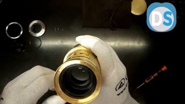 Как се почиства обектив Lomography Petzval 85 mm