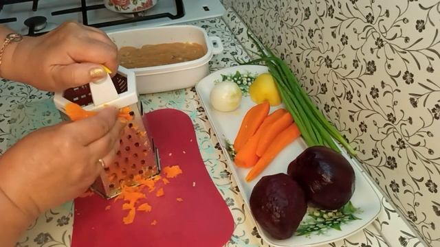 НЕОБЫЧНЫЙ САЛАТ! ./ точно не ели!/. смотреть онлайн