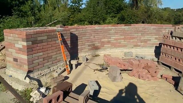 Овальная стена, с кирпича ЛЕГО!