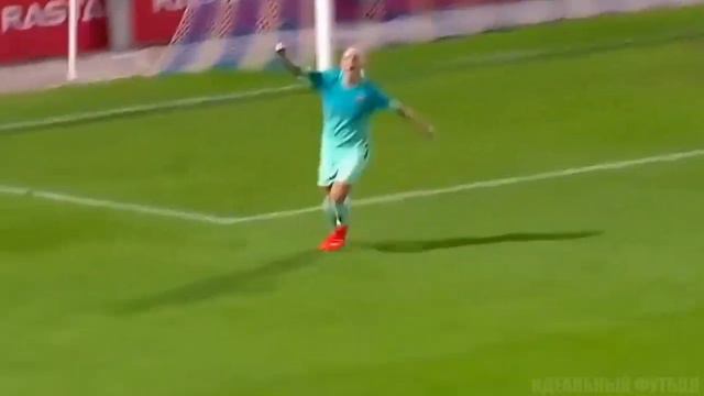 КАК ДЕВУШКИ ИГРАЮТ В ФУТБОЛ смотреть онлайн