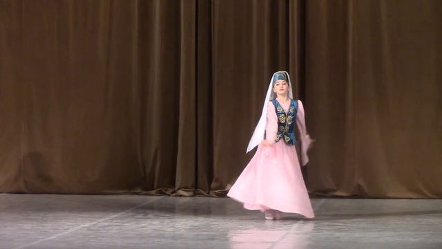 Татьяна Назаретян армянский танец смотреть онлайн