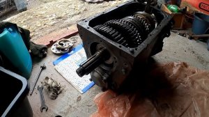 СБОРКА КПП КАМАЗ 152. Своими руками в первый раз.