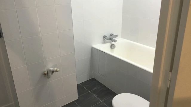 Студия из высокого потолка Etrange duplex de studio смотреть онлайн