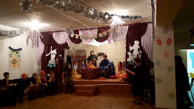 Новогодняя елка, 5-7 кл ! ( 1 часть) смотреть онлайн