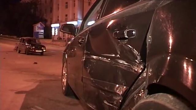 Не заметил знак "уступи дорогу" смотреть онлайн