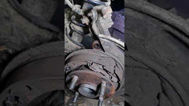 Характерные неисправности в задней подвеске на Тойота Королла кузов 120. смотреть онлайн