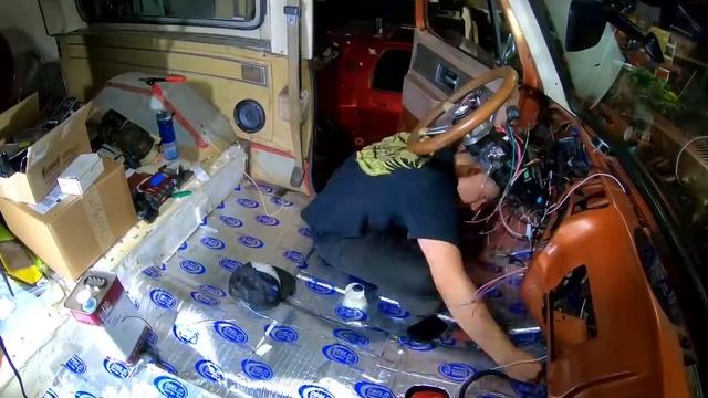 Making a 1978 K5 GMC Jimmy 200% More Live-able With Sound Deadening смотреть онлайн