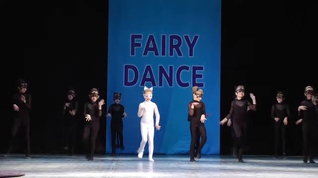 "Феерия танца" Минск 2015 Ансамбль " Ассорти" г.Осиповичи смотреть онлайн