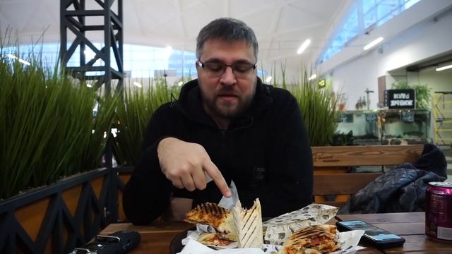 Обзор заведения I NEED DONER на Черемушкинском рынке. Шаурма с Black Angus? С креветками? #PRostoEd смотреть онлайн