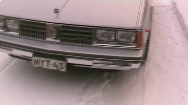 1985 Oldsmobile 98 cold start and drive смотреть онлайн