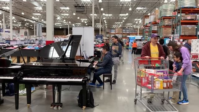 COSTCO PIANO PERFORMANCE - BEETHOVEN VIRUS смотреть онлайн