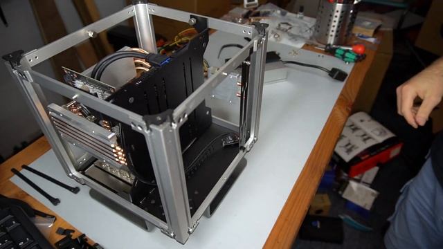 Streacom DB4 AutoCAD Workstation - Building a Fully Silent Fanless PC смотреть онлайн