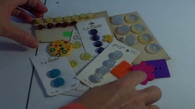 How to Attach a Grommet to make a gift tag & My favorite Craft Supplies Day 7 смотреть онлайн