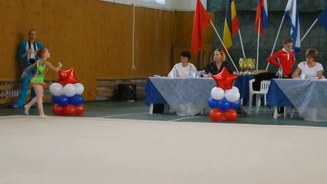 Шикарный танец, я в шоке. Камышанова Аня 6 лет Каменск-Шахтинский смотреть онлайн