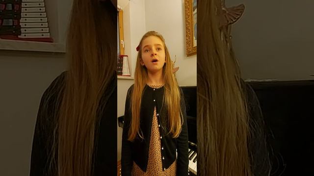 "Лети, мой одуванчик", слова В.Степанова, смотреть онлайн