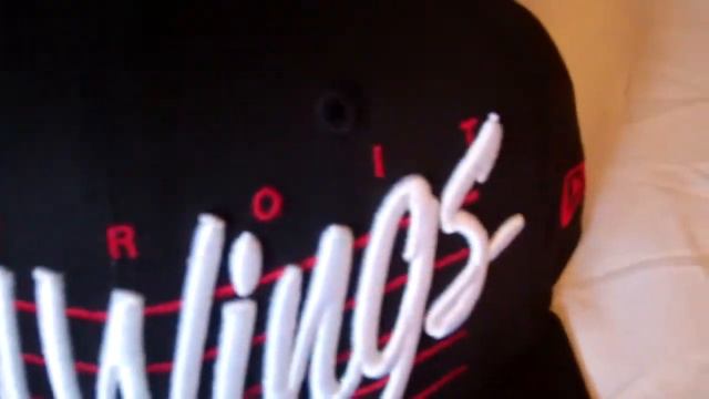 New Era Detroit RedWings Snapback Unboxing смотреть онлайн