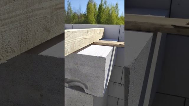 столбы из газобетона  вместо съёмной опалубки.можно так выставлять опалубку или нет?!