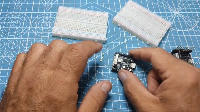 NodeMCU ESP32 C3 01M kit - Primer contacto смотреть онлайн