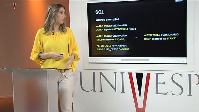 Bancos de Dados - Aula 13 - Linguagem de consulta – SQL Parte I смотреть онлайн