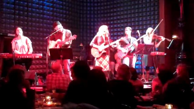 "New England" Tanya Donelly at Joe's Pub 2/13 смотреть онлайн