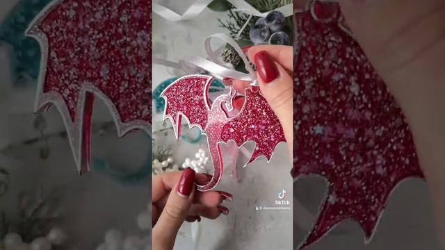 Трендовые елочные игрушки смотреть онлайн