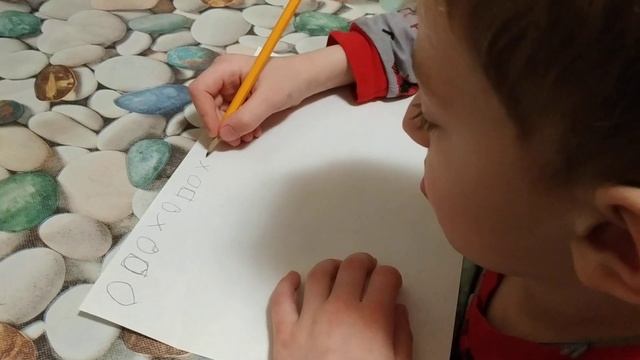 Рисование под диктовку. Мальчик 6 лет 11 месяцев смотреть онлайн
