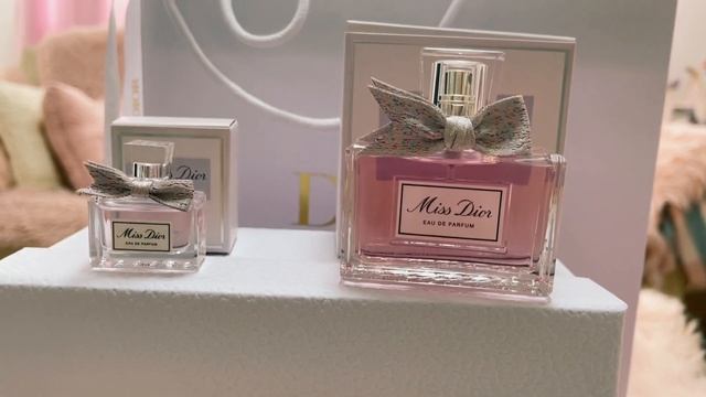 Новый аромат 2021 Www.raspakovka.com #dior #распаковка #missdior2021 #escada #eliesaab