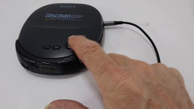 Sony Discman ESP With Mega Bass Cd Compact Disc Player Portable Model #: D-242CK смотреть онлайн