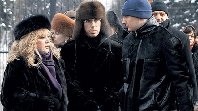 У Аллы Пугачевой родился пятый внук! смотреть онлайн